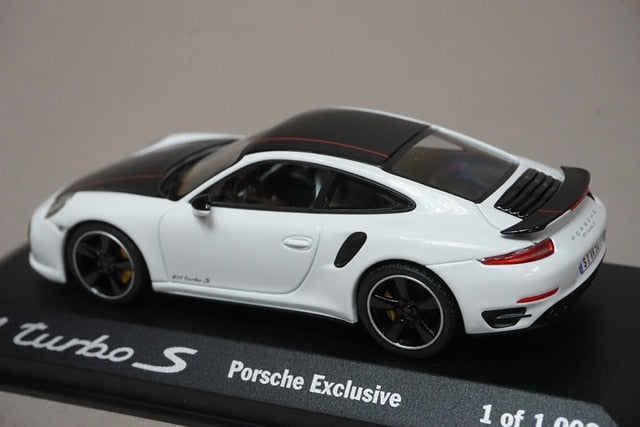 1:43 MINICHAMPS WAX20130026 Dealer special order Porsche 911 Turbo S White Black