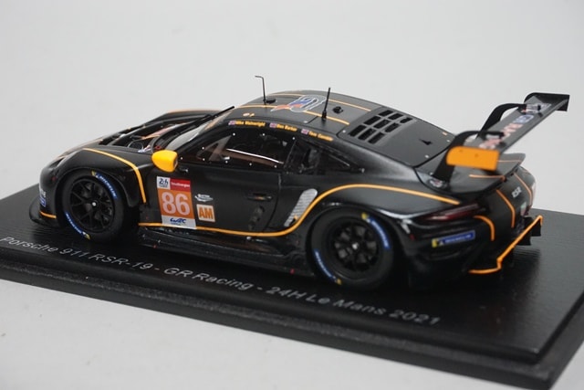 1:43 SPARK S8271 Porsche 911 RSR-19 GR Racing LM 24H 2021 #86 model car