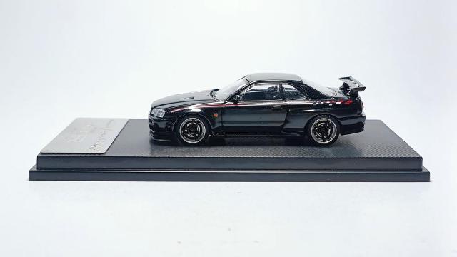 MC640009J MC Model Collect 1:64 Nissan Skyline R34 V-SPEC nismo gloss black
