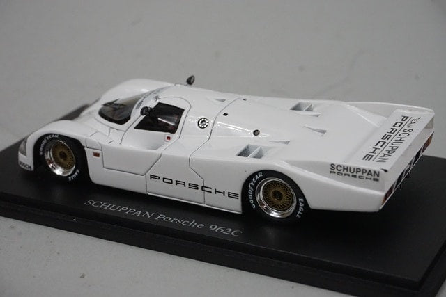 1:43 SPARK Minicar Fan Special Model Custom-made Schuppan Porsche 962C model car