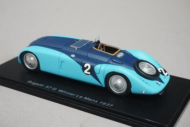 1:43 SPARK 43LM37 Bugatti 57 G LM Winner 1937 #2 model car