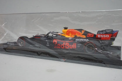 1:18 SPARK 18S609 Red Bull Racing Honda RB16B Abu Dhabi GP 2021 Winner #33