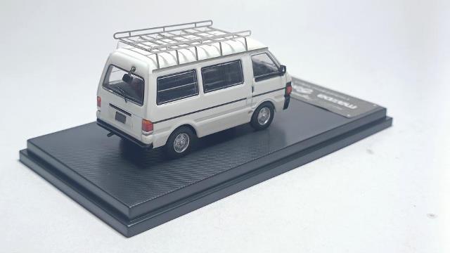 [ Pre-order ] MC640021A MC Model Collect 1:64 Scale Mazda Bongo Van High Roof 1989 Cargo Box Truck in White