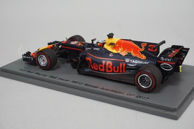 1:43 SPARK S5047 Red Bull Racing Tag Heuer RB13 Azerbaijan GP Winner 2017 #3 Daniel Ricciardo