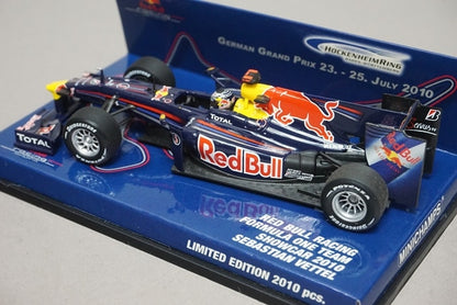 1:43 MINICHAMPS 403100175 Red Bull Racing F1 Team Show Car 2010 #5 S.Vettel model car