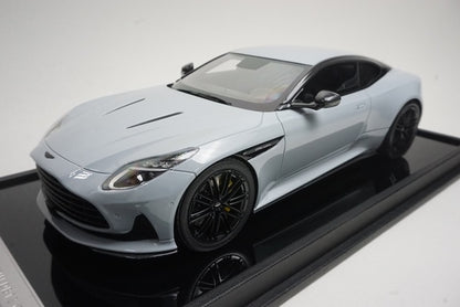 MH027NG MOTORHELIX 1:18 Aston Martin DB12 Coupe Nardo Gray