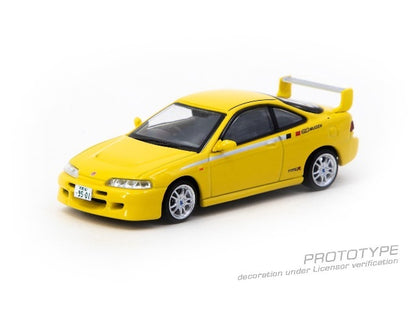 T64G-TL059-YL Tarmac Works 1:64 Honda Integra TYPE R DC2 MUGEN Sunlight Yellow model car