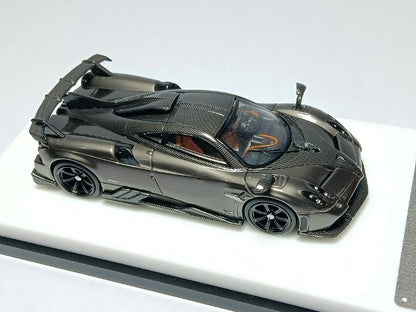 MC640015D MC Model Collect 1:64 Scale Pagani Huayra Imola, Pearl Grey with Carbon Roof