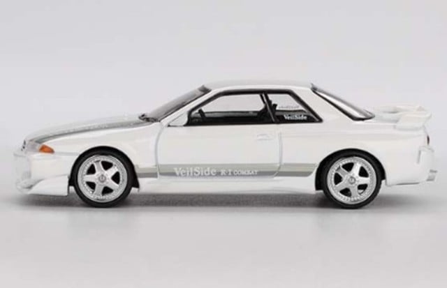 MGT01066-R TSM MINI-GT 1:64 Nissan Skyline GT-R R32 Veilside Combat C-I White RHD model car