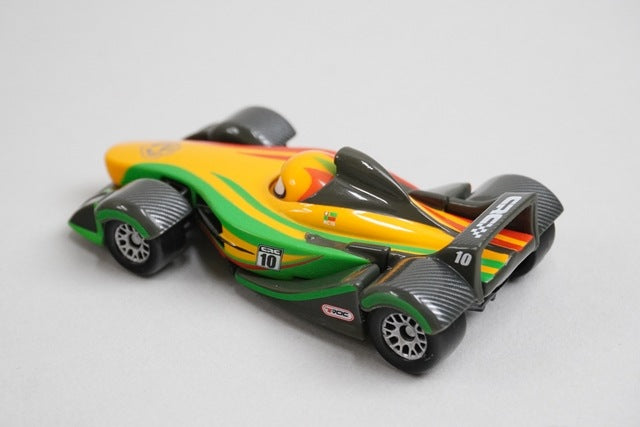 Tomica Cars Rip Clutchgonski Carbon Racer Type model car