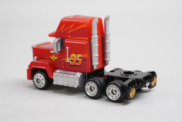 Tomica Cars Mack Cars 2 World Grand Prix Type model car