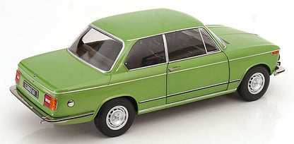 [ Pre-order ] KKDC120103 KK scale 1:12 BMW L 2002 tii 2.Series 1974 Green metallic
