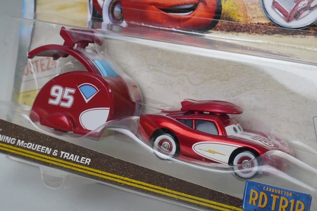 Mattel DPP51 Cars Lightning McQueen and Trailer 2-Car Set Blister Pack model car