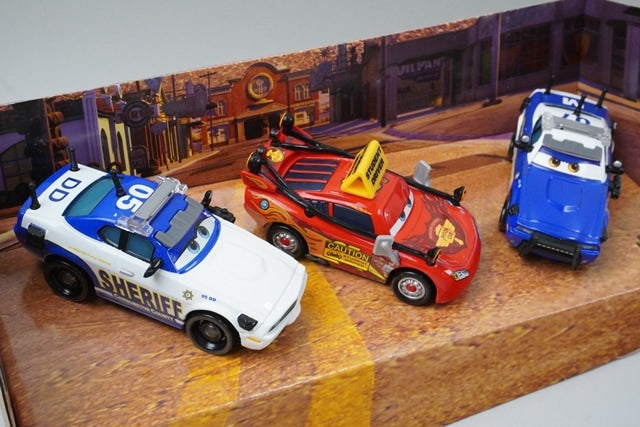Mattel CHC59 Cars To Protect and Serve Driving School Set of 3 model car