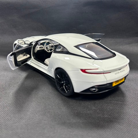 8250628YG XiaoGuang MODEL 1:18 Aston Martin DB12 White Glow in the Dark with Replacement Wheels