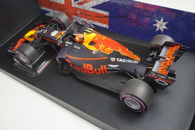 1:18 MINICHAMPS 113170133 Red Bull Racing Australian GP 2017 #33 model car