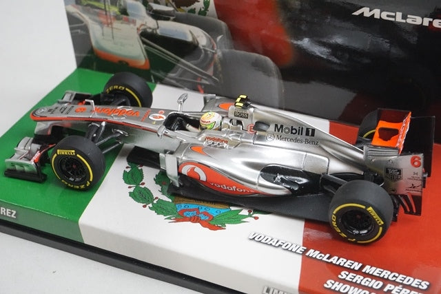 1:43 MINICHAMPS 533134376 Vodafone McLaren Mercedes 2013 #6 model car
