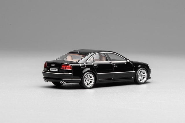 [ Pre-order ] M68216 MOTORHELIX 1:64 Audi S8 (D3) 2008 Brilliant Black