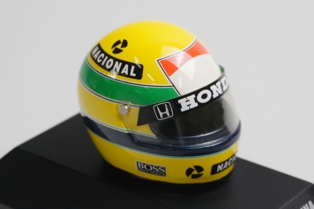1:43 MINICHAMPS 540380901 Helmet 1989 Ayrton Senna model car
