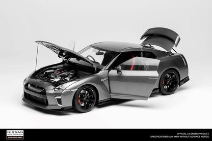M83507 MOTORHELIX 1:18 Nissan GT-R (R35) Track Edition Engineered By NISMO 2020 Dark Metal Grey