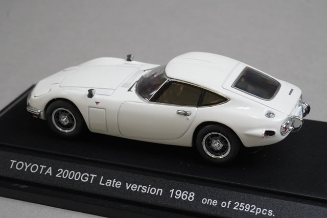 1:43 EBBRO 43500 Toyota 2000GT Late Model 1968 model car
