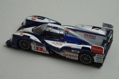 1:64 SPARK 64S002 Toyota TS030 Hybrid Le Mans 2nd 2013 #8 model car