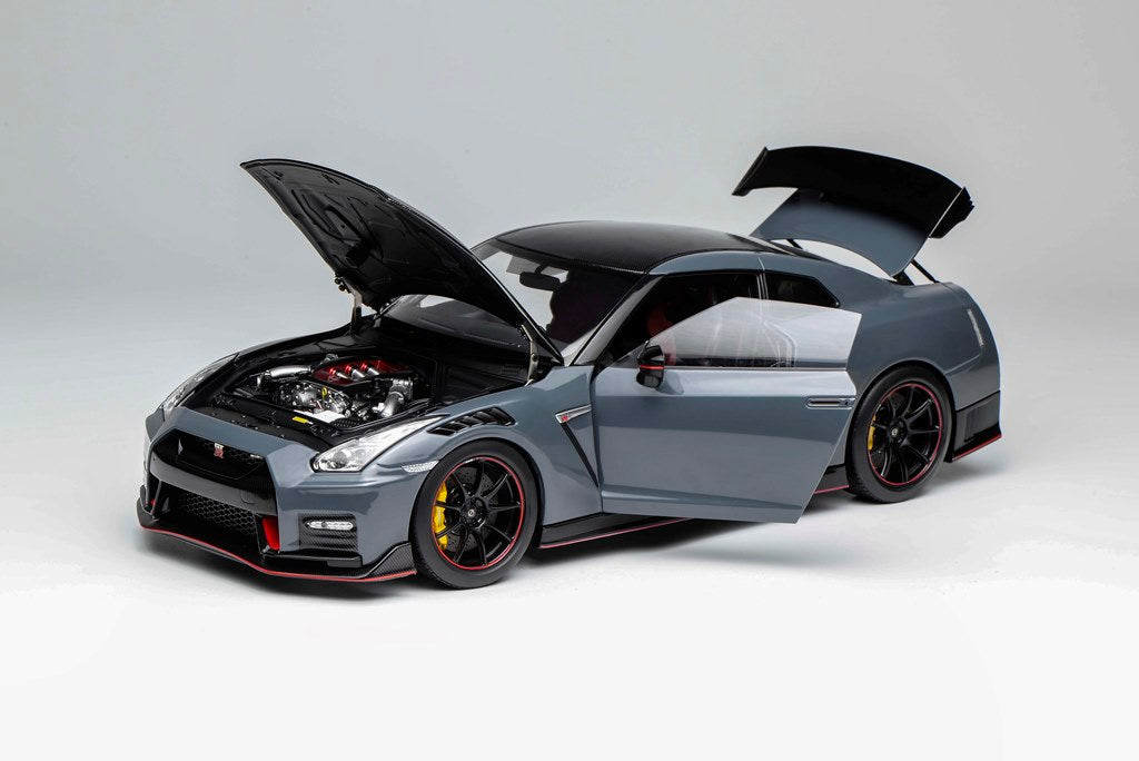 [ Pre-order ] M83530 Motor Helix 1:18 Scale Nissan GT-R NISMO (R35) Special Edition 2022 NISMO Stealth Gray