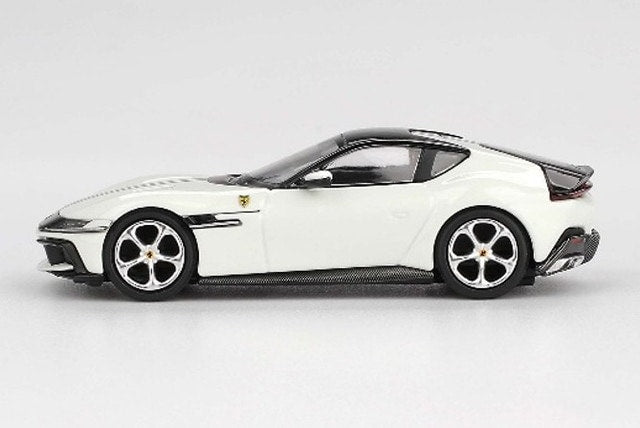[ Pre-order ] BBRFER64034 BBR 1:64 Ferrari 12 Cilindri Bianco Avus
