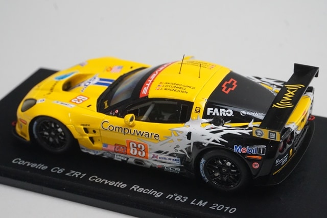 1:43 SPARK S2579 Chevrolet Corvette C6 ZR1 Corvette Racing Le Mans 2010 #63 model car