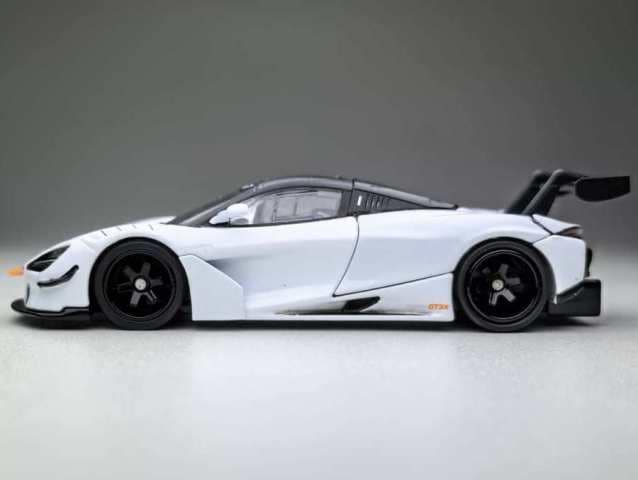 [ Pre-order ] FG 1:64 McLaren 720S GT3X White