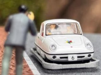 TOMYTEC 1:64 Nissan Kodomo no Kuni x TLV Datsun Baby No. 6 (White) with Figure 333852