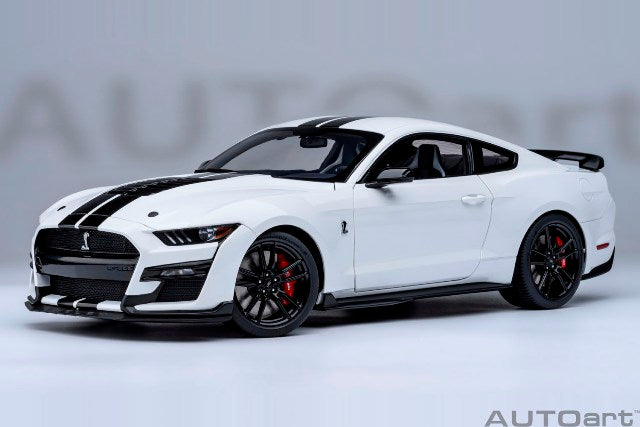 [ Pre-order ] 73095 AUTOart 1:18 Ford Mustang Shelby GT500 (White with Black Stripes)