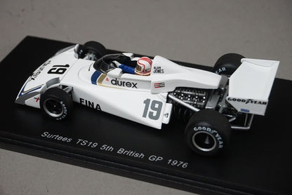 1:43 SPARK S4006 Surtees TS19 British GP 5th 1976 #19 A. Jones model car