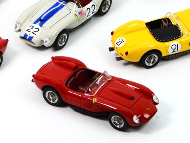 [ Pre-order ] GFCC 1:64 250TR Standard Red