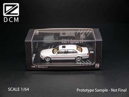 [ Pre-order ] DCM 1:64 BMW E38 L7 7 Series White Lowered