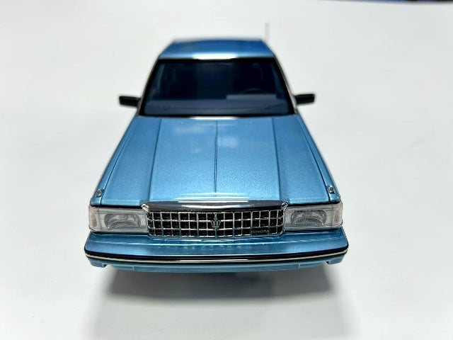 [ Pre-order ] 8251121LB XiaoGuang MODEL 1:18 Toyota Crown MS122 Light Blue