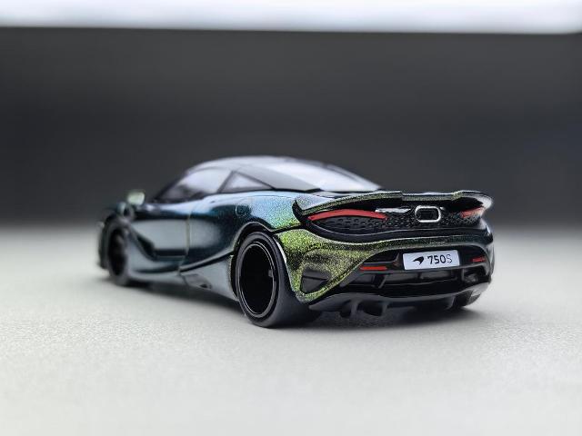[ Pre-order ] FG 1:64 Mclaren 720S GT3X Silver Green Without Tail Wing