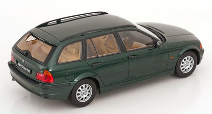 [ Pre-order ] KKDC181466 KK scale 1:18 BMW 3er E46 Touring 1999 Green Metallic