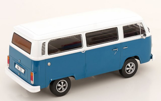 [ Pre-order ] KKDC181362F KK scale 1:18 Volkswagen VW Bus T2b 1972 Blue/White Fuchs-Rims