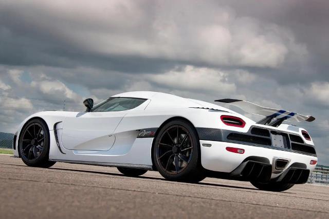 [ Pre-order ] GA003D GRYNING.model 1:64 Koenigsegg Agera R Bright White/Blue
