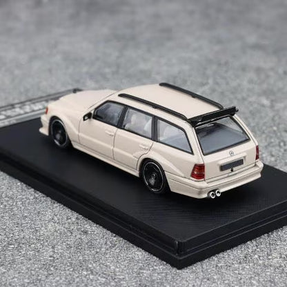 [ Pre-order ] Mortal 1:64 Mercedes-Benz S124 Milk Tea Color