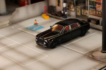 [ Pre-order ] SW Street Weapon 1:64 Rolls-Royce Phantom VII Black Warrior Red Interior