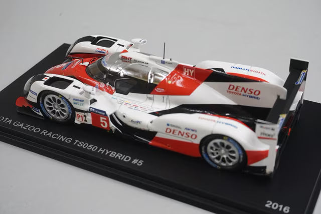 1:43 Spark TY11143NO5 Toyota Gazoo Racing TS050 Hybrid 2016 #5