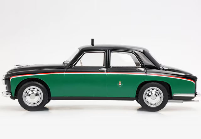 [ Pre-order ] RGM18003TX BBR 1:18 Alfa Romeo 1900 by RGM Design Taxi Milano (No Case)