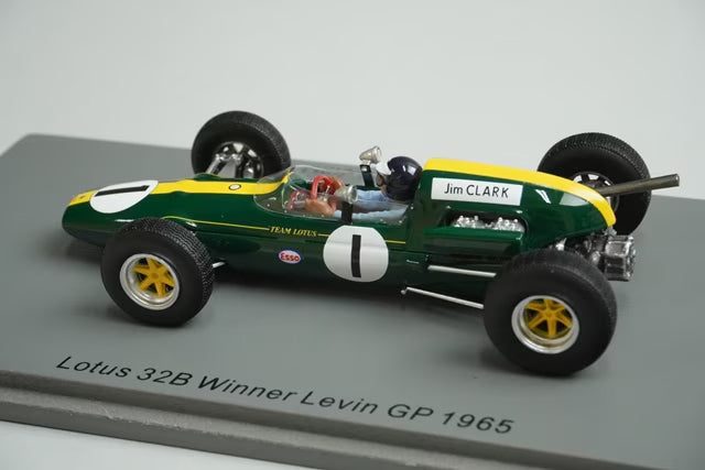 1:43 Spark S7304 Lotus 32B Levin GP Winner 1965 #1 J. Clark