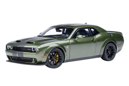 71761 AUTOart 1:18 Dodge Challenger SRT Jailbreak 2022 Metallic Green with Carbon Black Stripes F8 GREEN