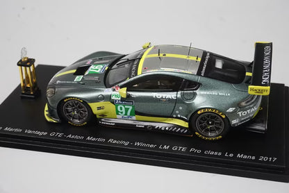 1:43 Spark S5836S Aston Martin Vantage GTE LM Pro Class Le Mans Winner 2017 #97 with Trophy