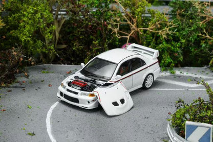 [ Pre-order ] M64305 MOTORHELIX 1:64 Mitsubishi Lancer Evolution VI GSR T.M.E Scotia White