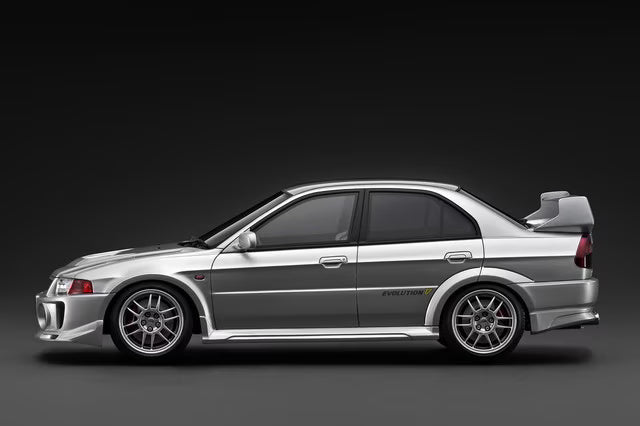 [ Pre-order ] IG4015 ignition model 1:18 Mitsubishi Lancer Evolution V (CP9A) Silver