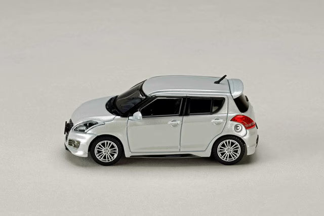 [ Pre-order ] HJ642082S Hobby Japan 1:64 Suzuki Swift Sport (ZC32S) with Genuine Options - Platinum Silver Metallic
